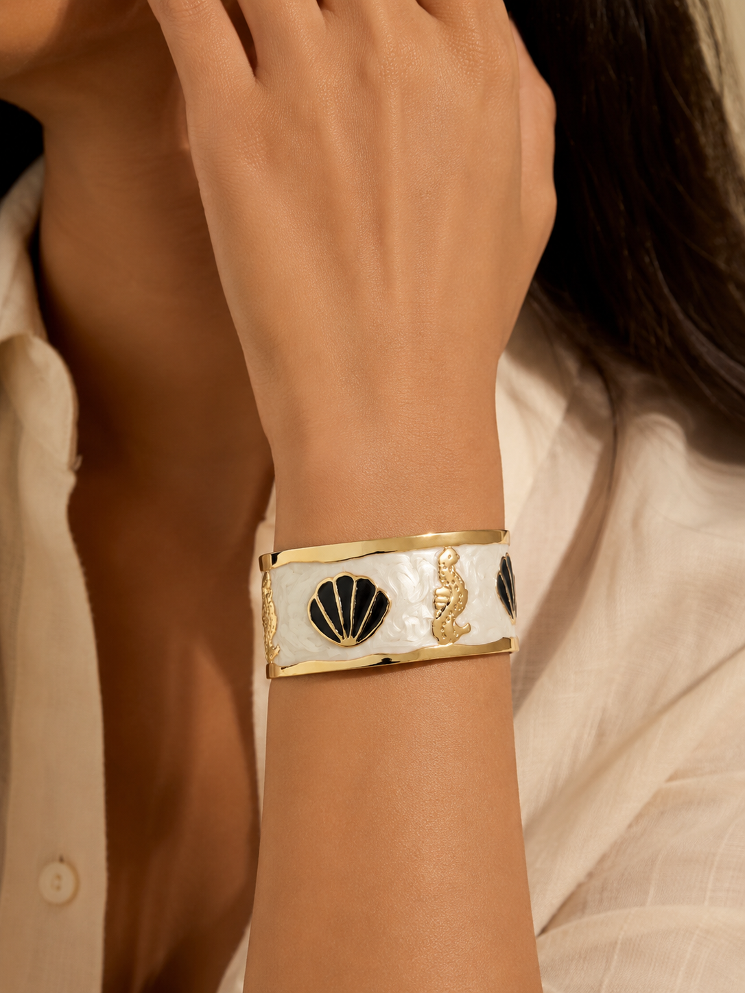 Marea Shell Bracelet