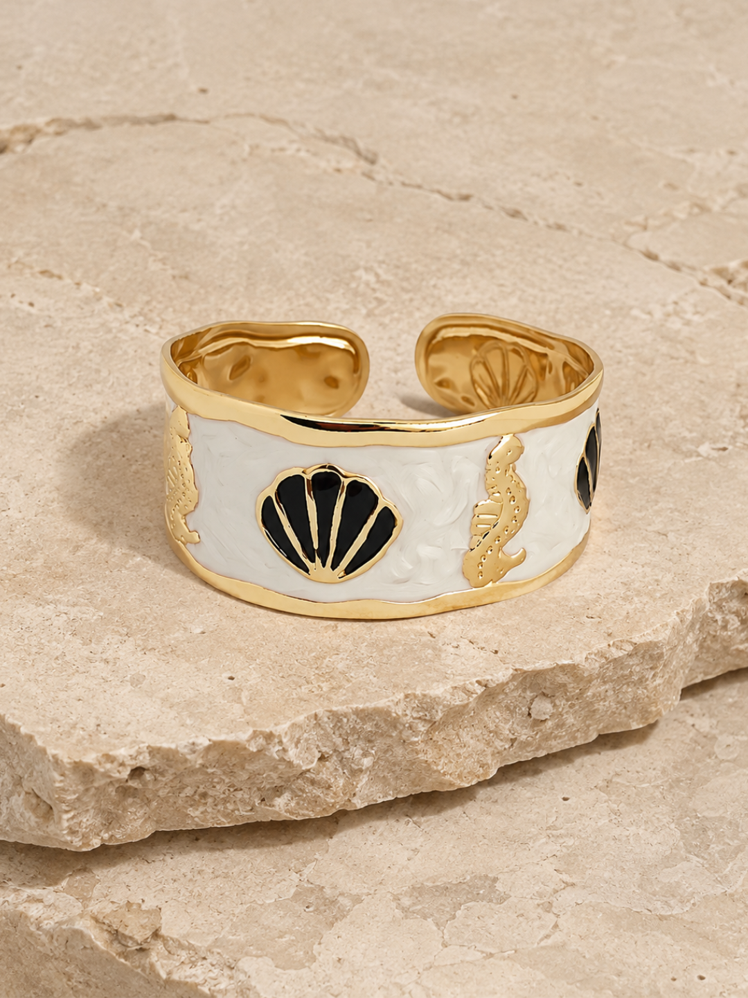 Marea Shell Bracelet
