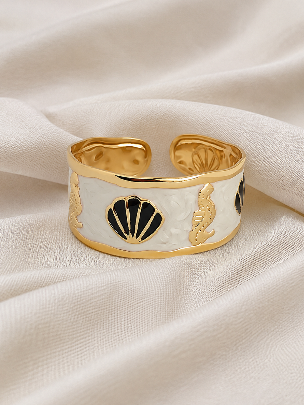 Marea Shell Bracelet