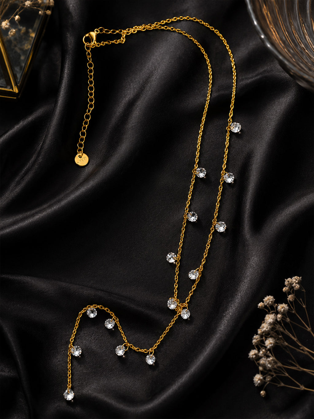 Veyra Lariat Necklace