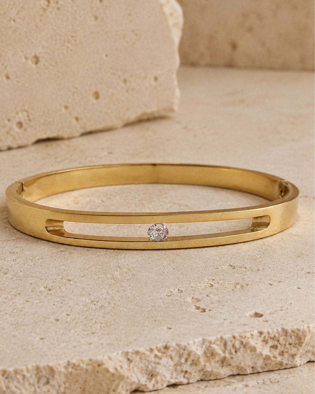 Solitaire Horizon Bangle