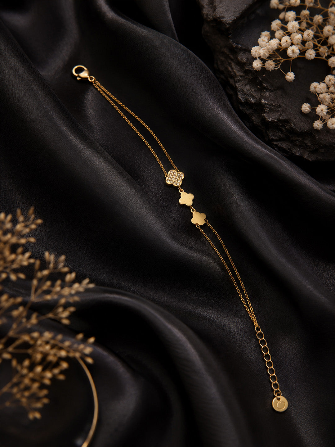 Noir Clover Bracelet