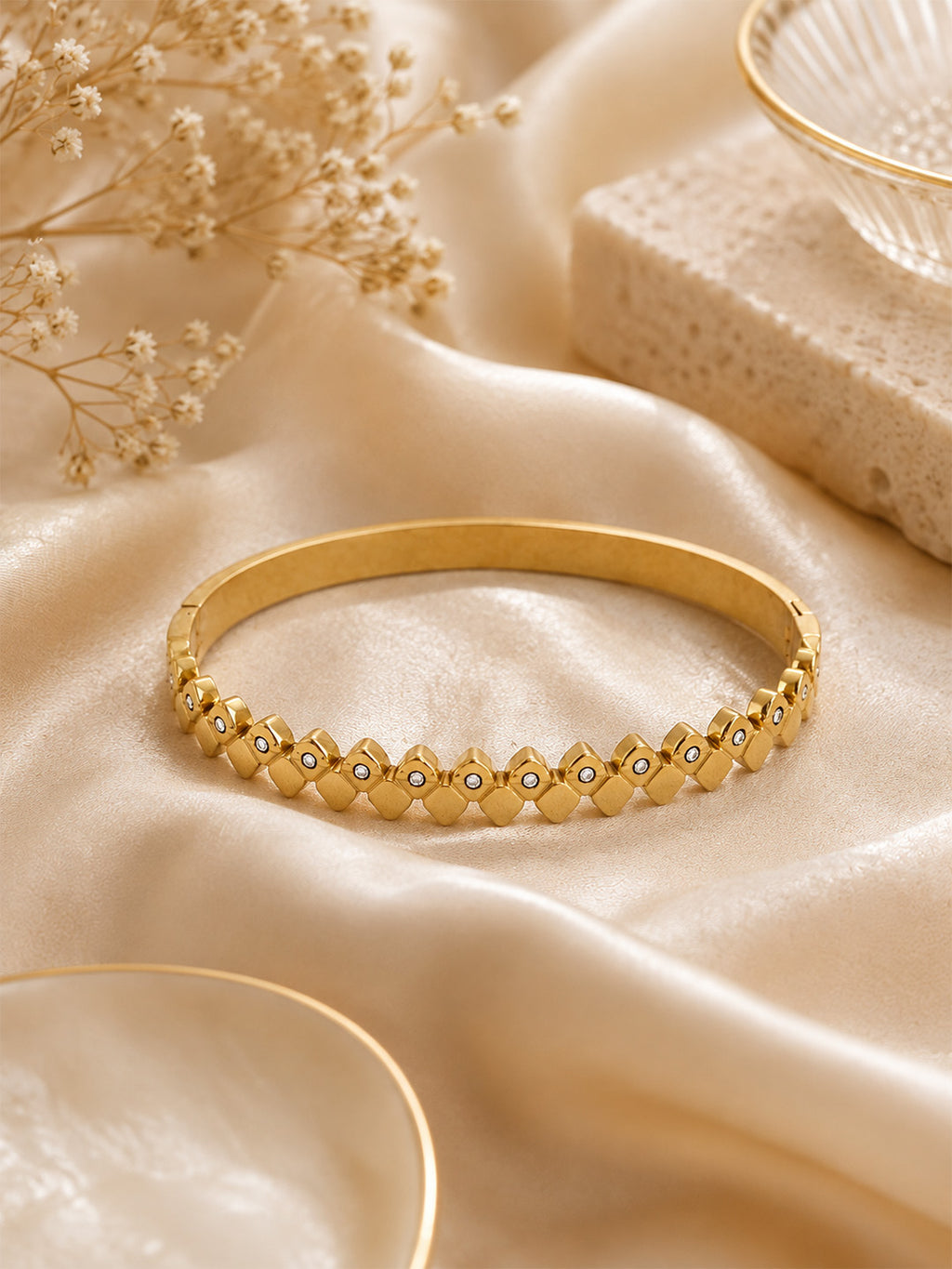 Laurel Luxe Bangle