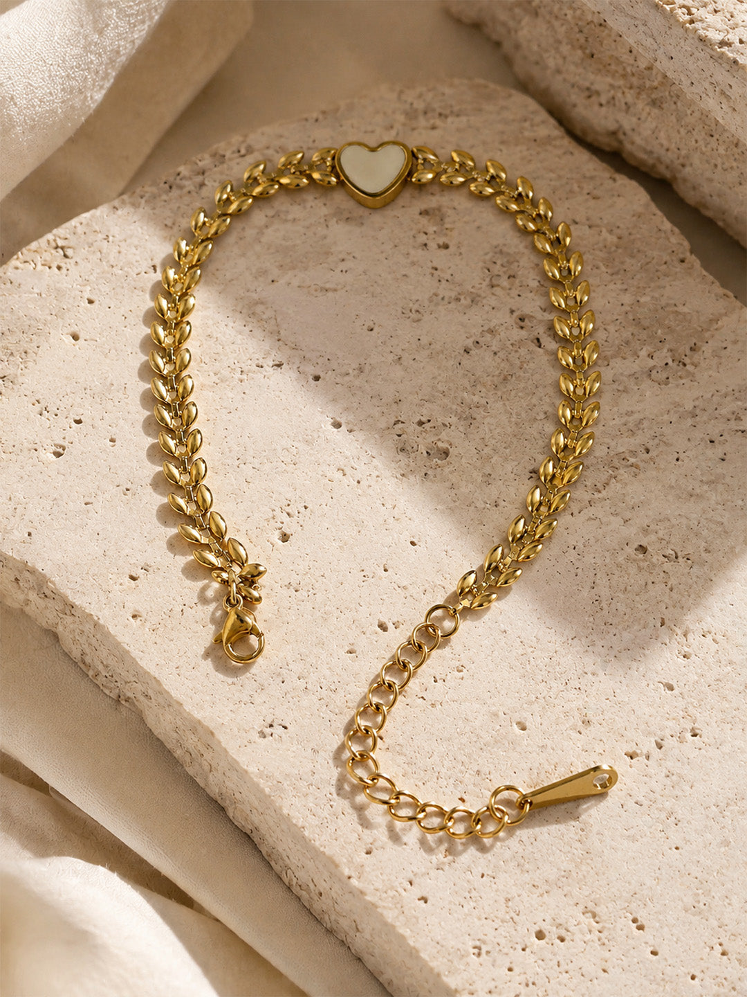Veyra Twist Bracelet