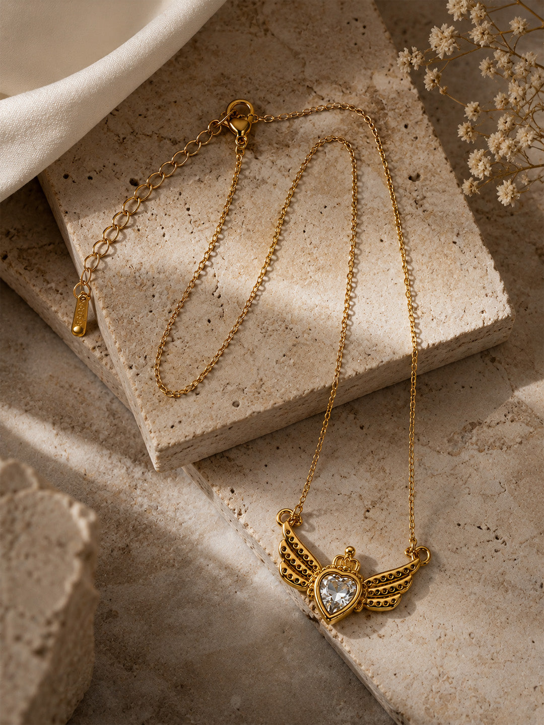 Aurelle Wings Necklace - Gold