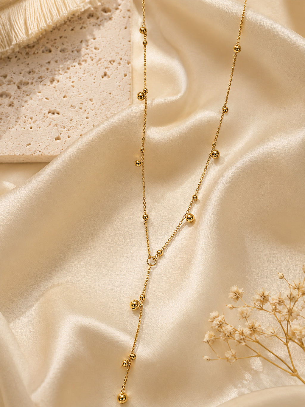 Veyra Lariat Necklace